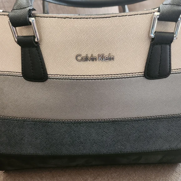 Calvin Klein Women's Black and Tan Tote Bag - Picture 8 of 9